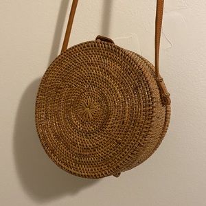Circular Straw Beach Purse